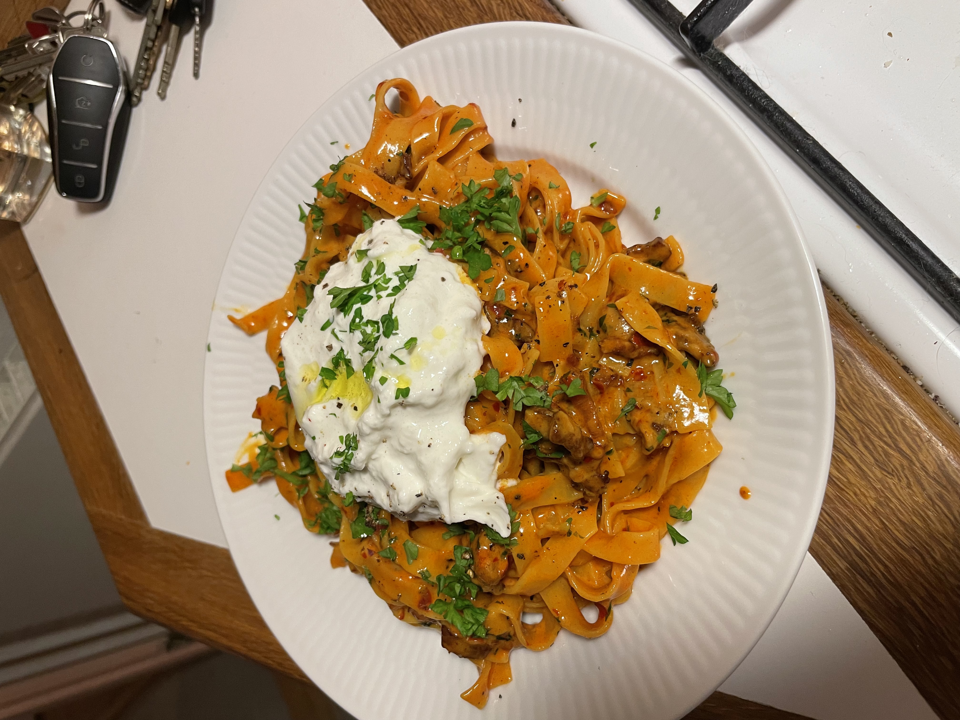'Nduja pasta med burrata